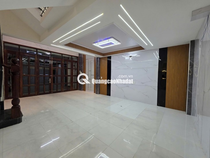 CẤN BÁN GẤP NHÀ ĐẸP HXH ĐƯỜNG LẠC LONG QUÂN - GIÁ CHÍNH CHỦ